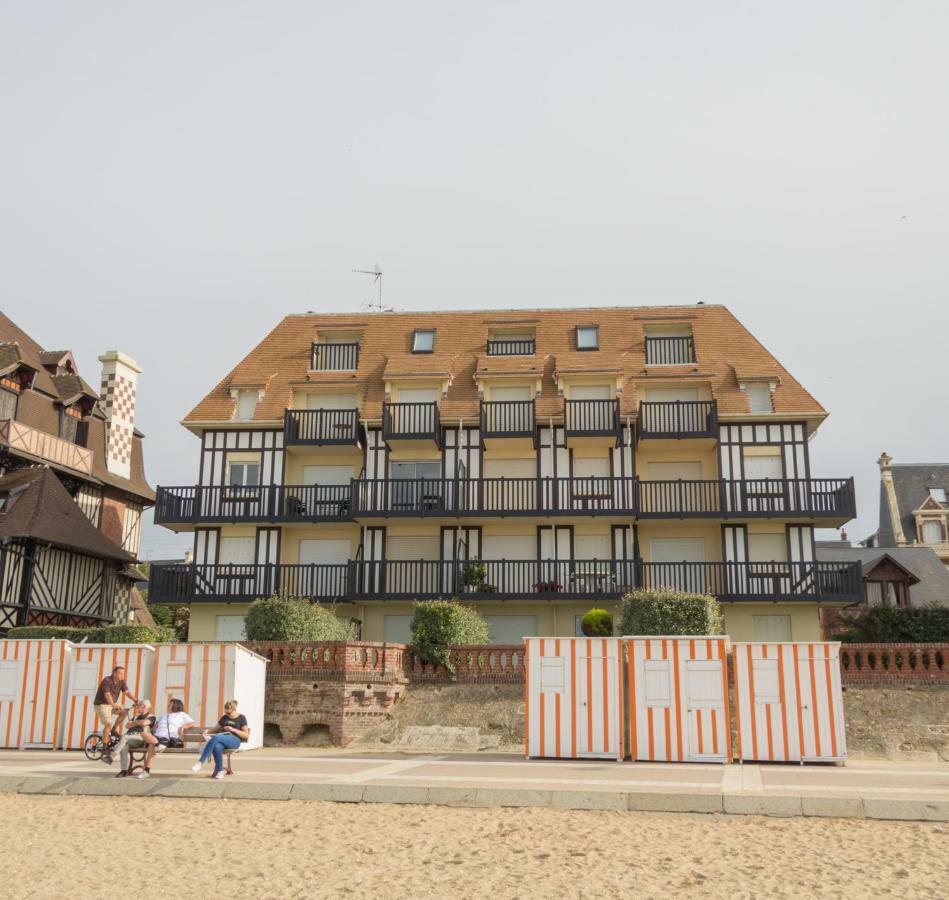 Joli Studio Avec Vue Panoramique Sur La Mer Houlgate Eksteriør bilde